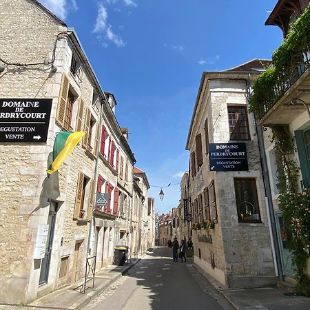 Le Beau Chardonnay, Au Coeur De Chablis Apartment Ngoại thất bức ảnh