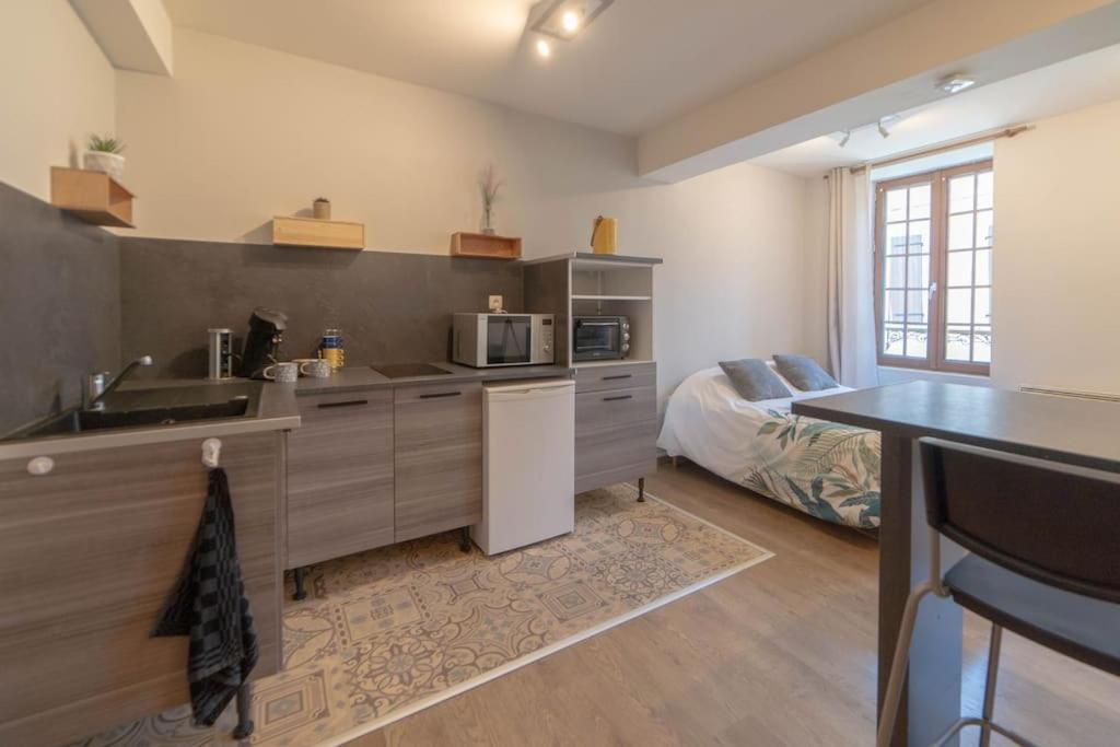 Le Beau Chardonnay, Au Coeur De Chablis Apartment Ngoại thất bức ảnh