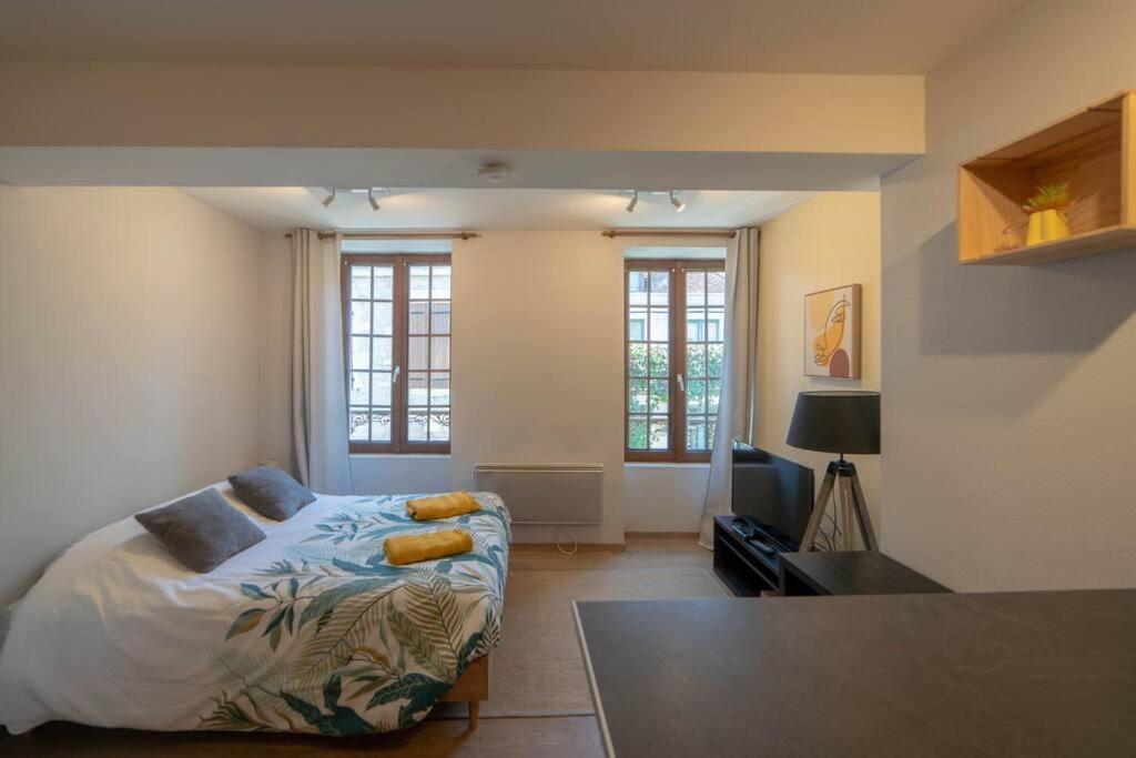 Le Beau Chardonnay, Au Coeur De Chablis Apartment Ngoại thất bức ảnh